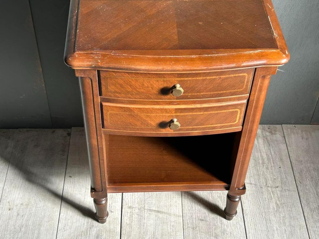 ② フランスベッド　ヨーロピアン　クラシカル　ナイトテーブル　アンティーク　IG