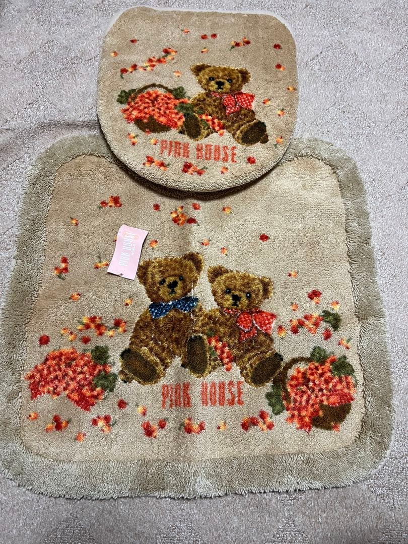 ピンクハウス 赤い実とクマ トイレマット フタカバー セット 新品未使用 激レア