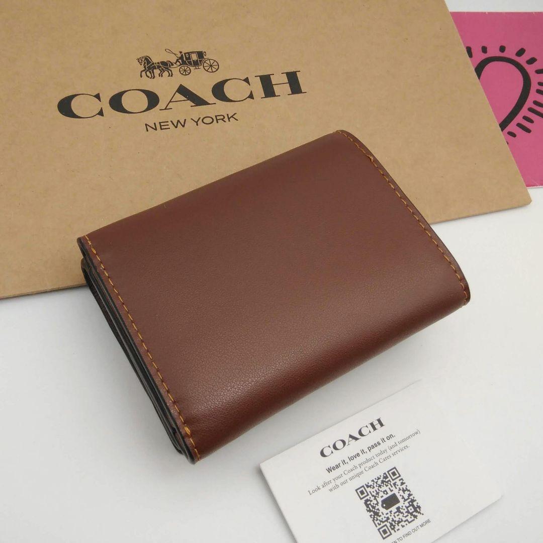 新品　COACH　折り財布　３つ折り財布　レディース