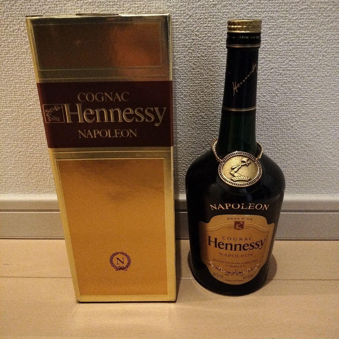 ヘネシー　ナポレオン 700ml ブランデー