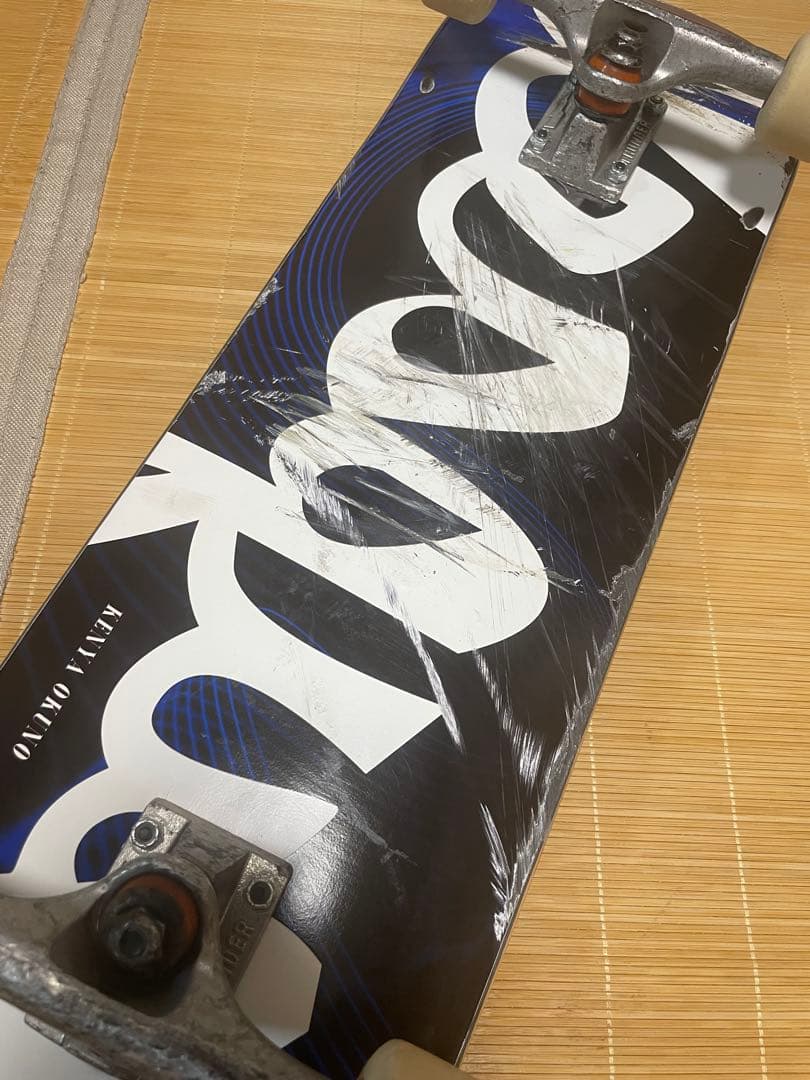 レスケ　サンダートラック　ドラゴンフォーミュラウィール　スケートボード