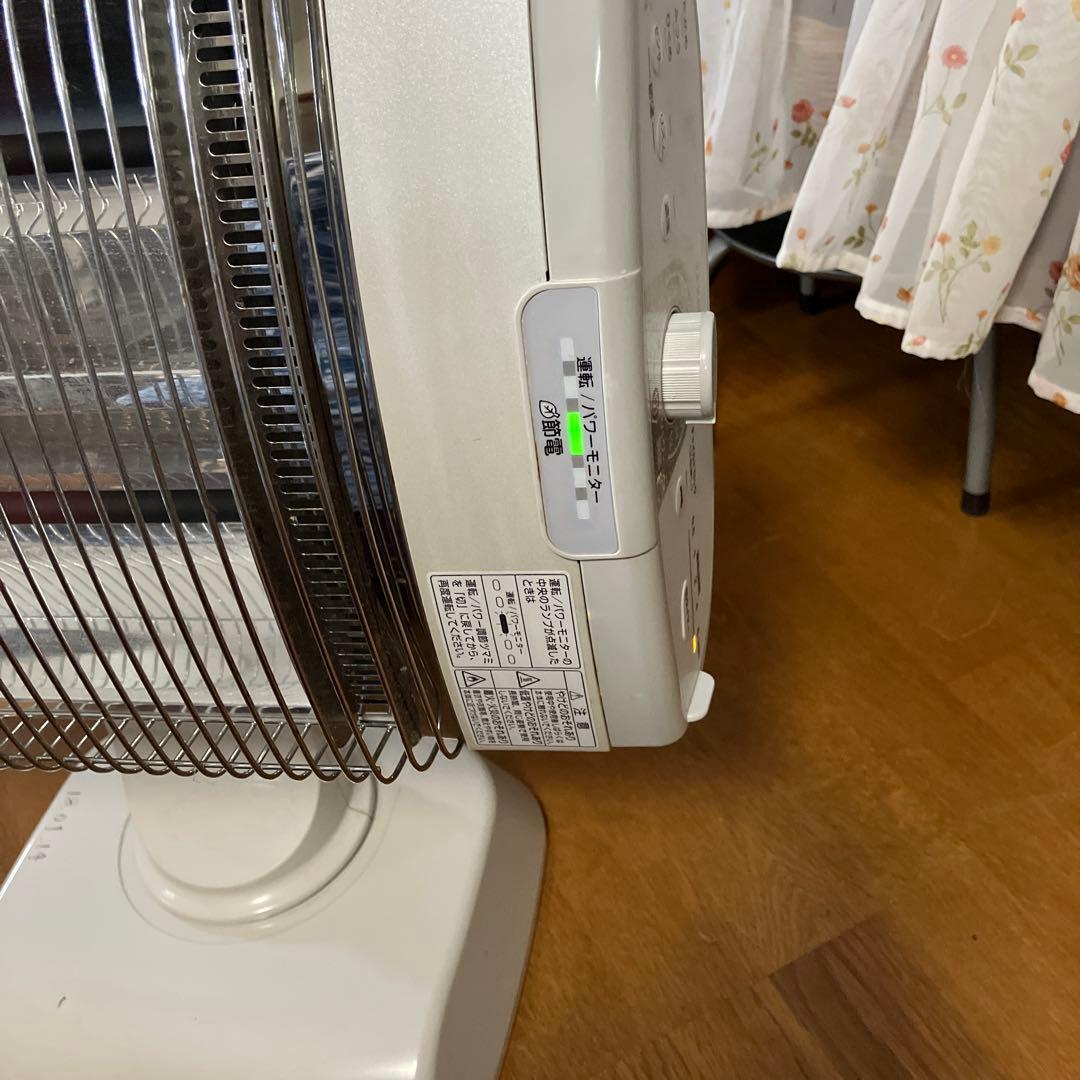 セラミックヒーター ダイキンERFT11US-W