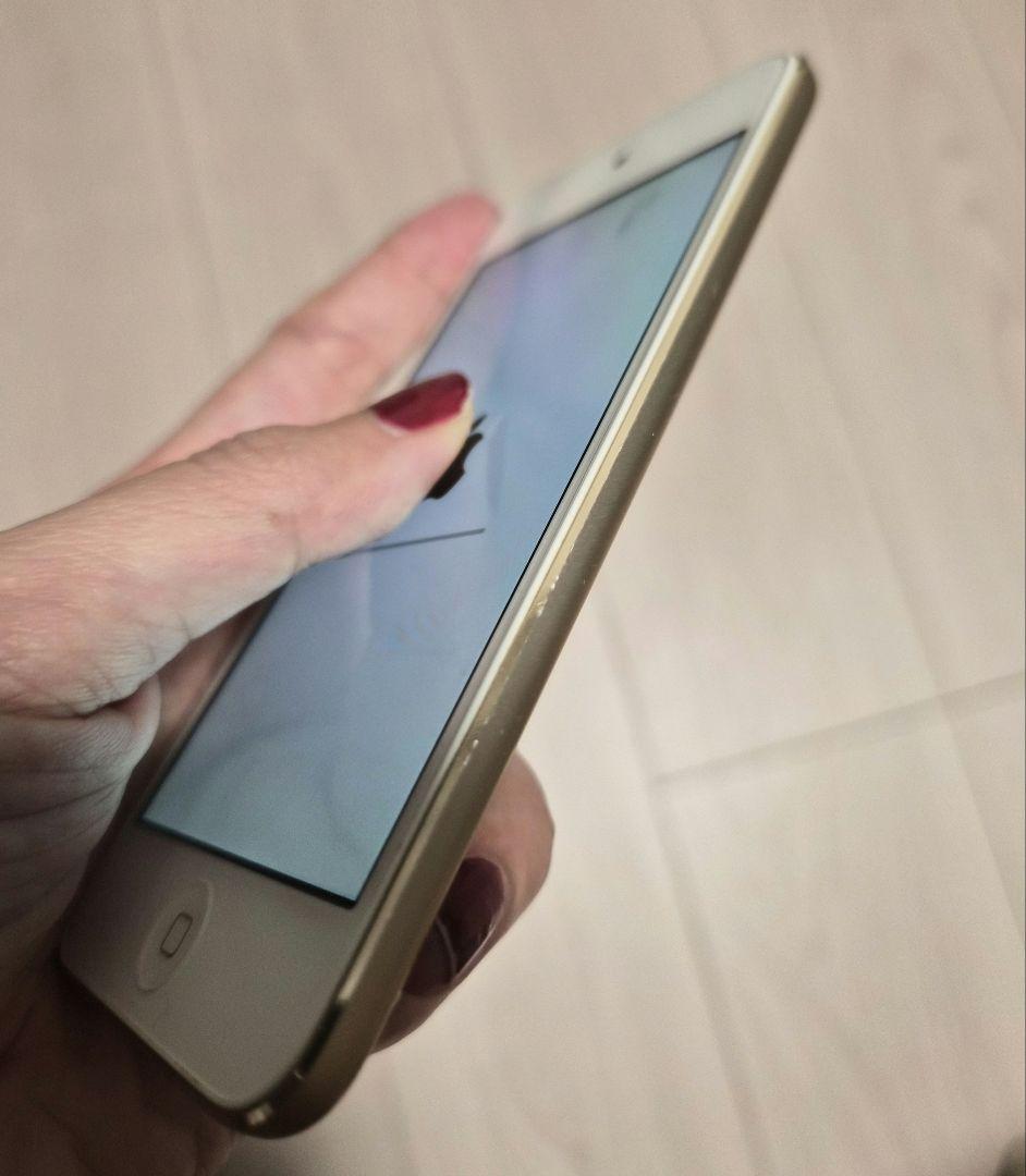 Apple iPod touch (第7世代) ゴールド 128GB