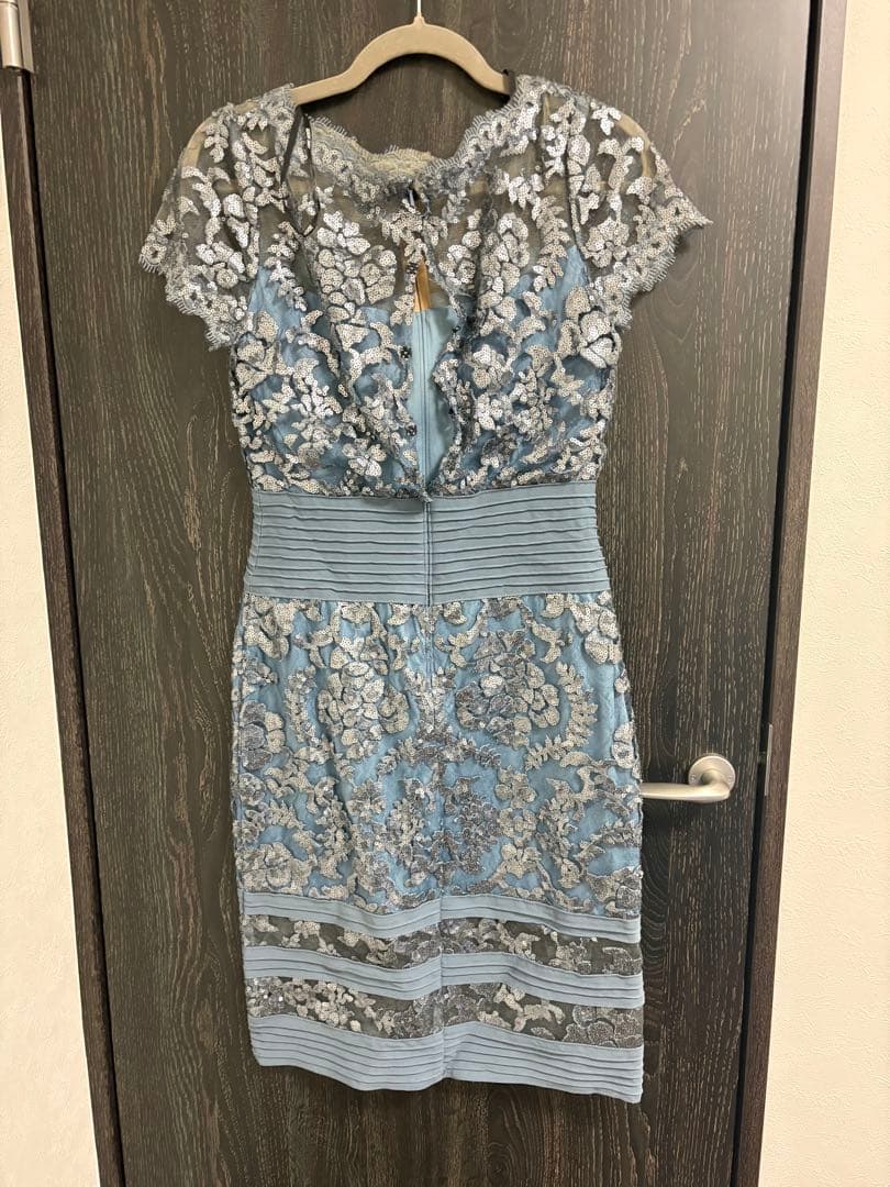 tadashi shoji 刺繍タイトドレス 半袖