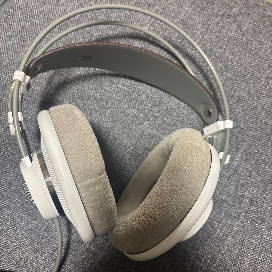 AKG K701 リファレンスヘッドフォン グレー 純正箱あり