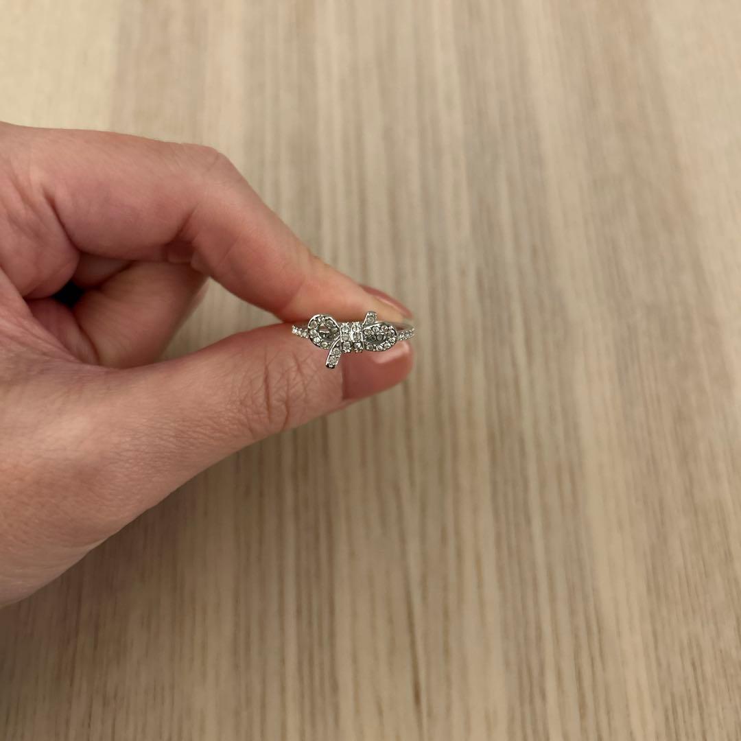 スワロフスキー リボン　リング