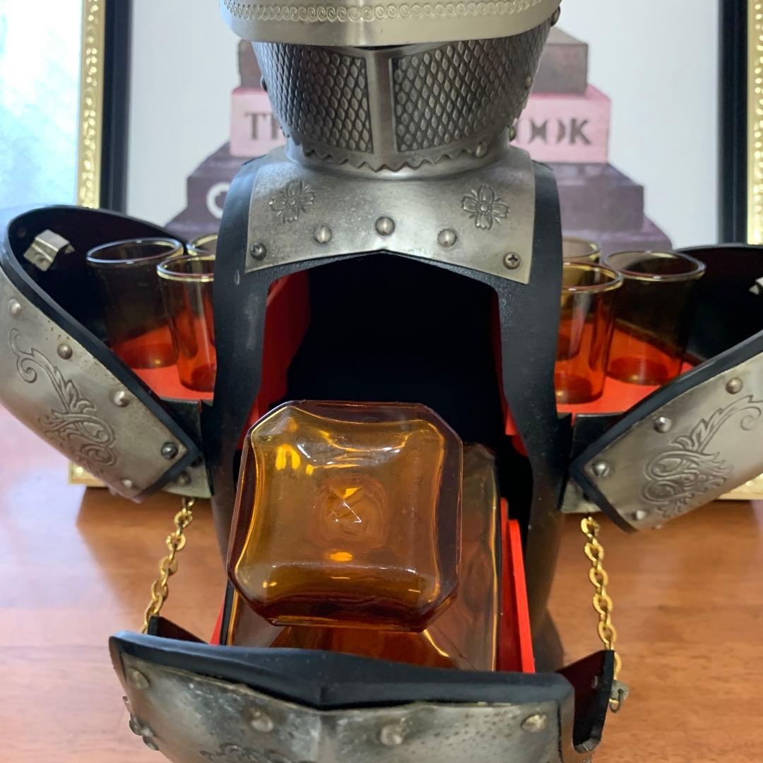 ニッカウヰスキー西洋甲冑デキャンタ