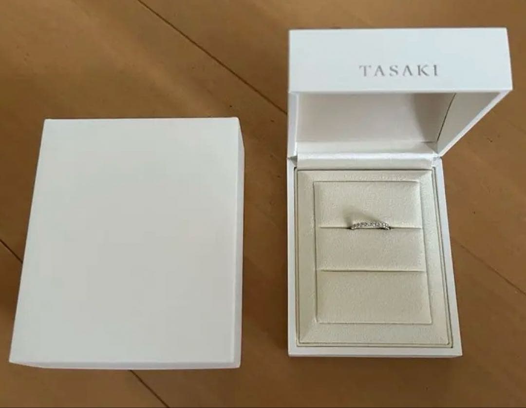 TASAKI ピアチェーレ ハーフエタニティ