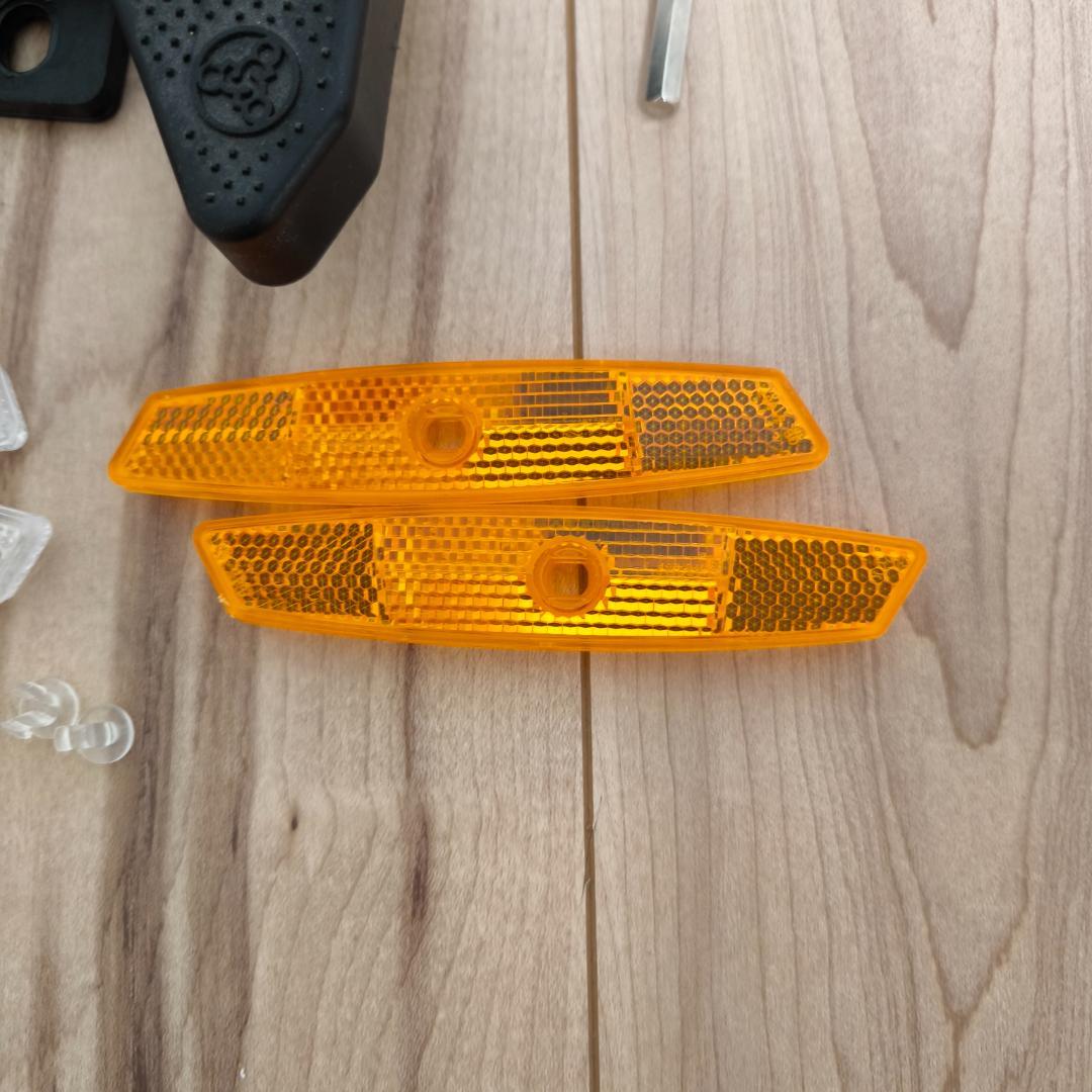 【セール中】ストライダー１４ｘ（ＳＴＲＩＤＥＲ１４ｘ）　１４インチ　スタンド付き