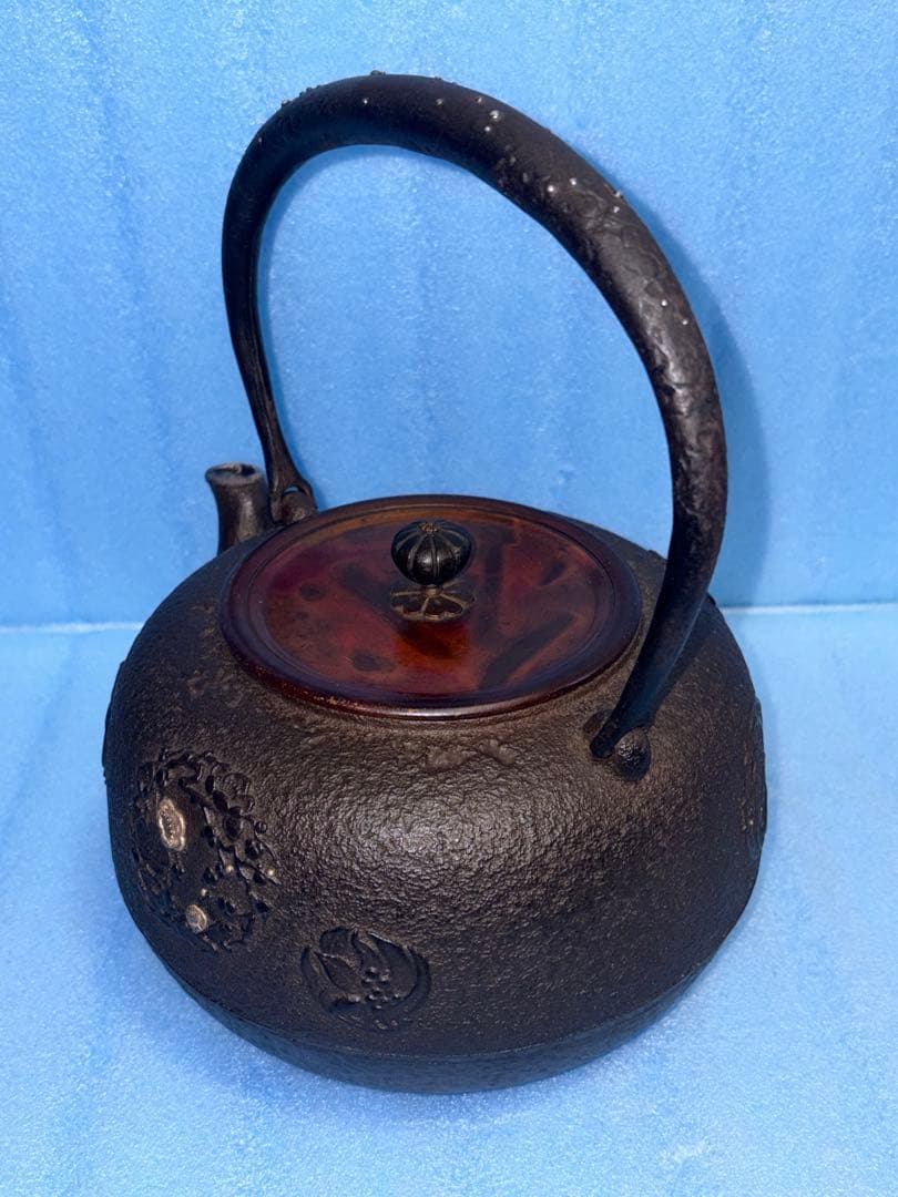 ☆ 人間国宝 釜師「高橋敬典作」粒銀象嵌提手　銀口銀象嵌花丸紋鉄瓶