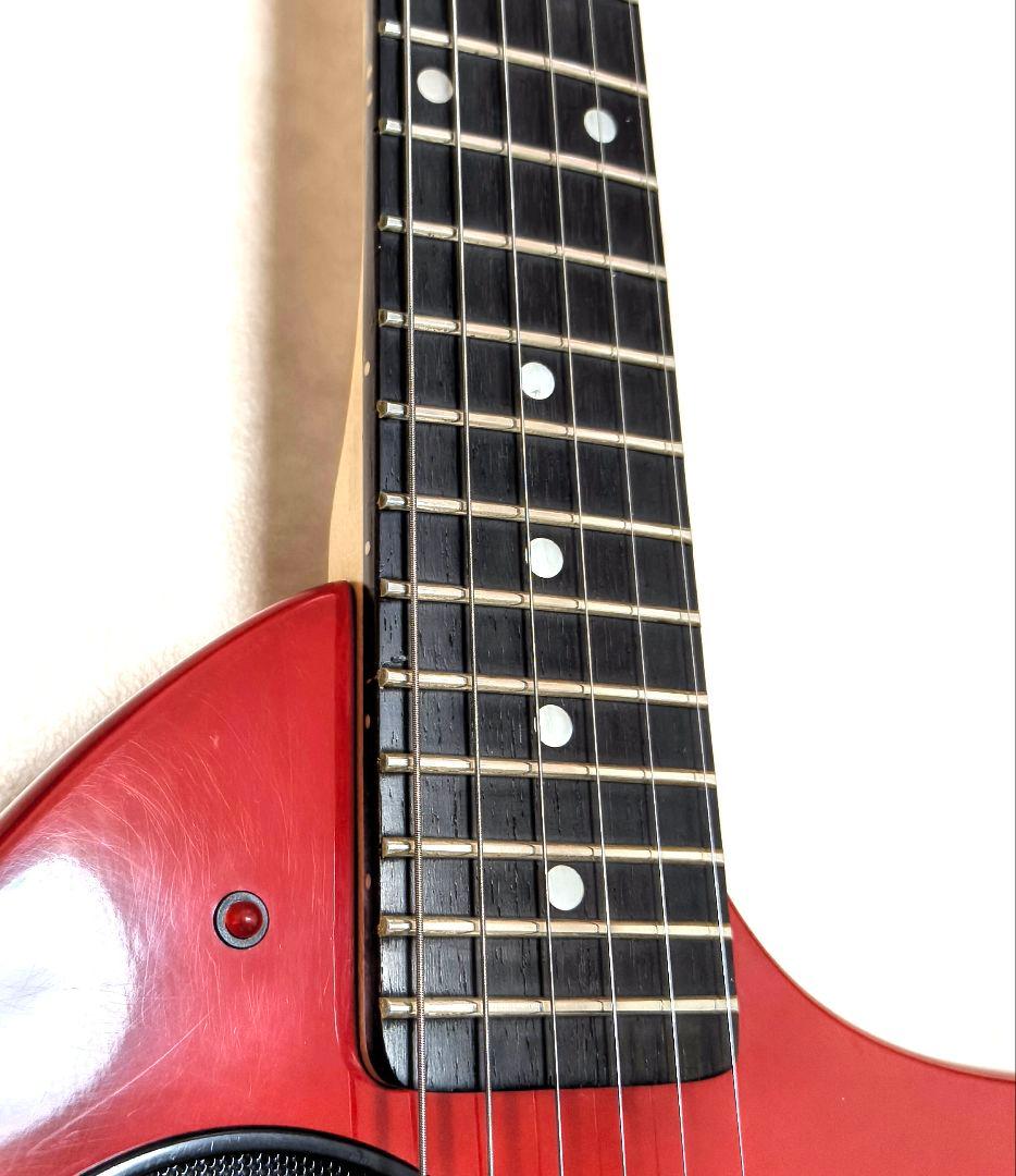 【美品】ZO-3 レッド アンプ内蔵ミニギター 専用ケース付 ロックピン付