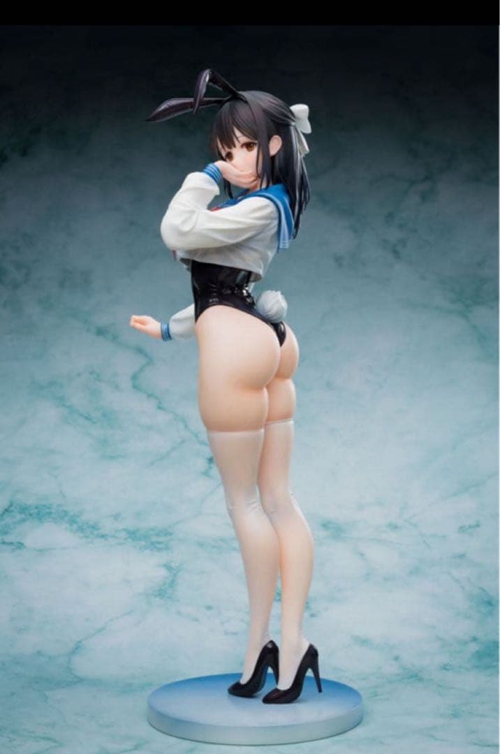 セーラー服バニーガール フィギュア