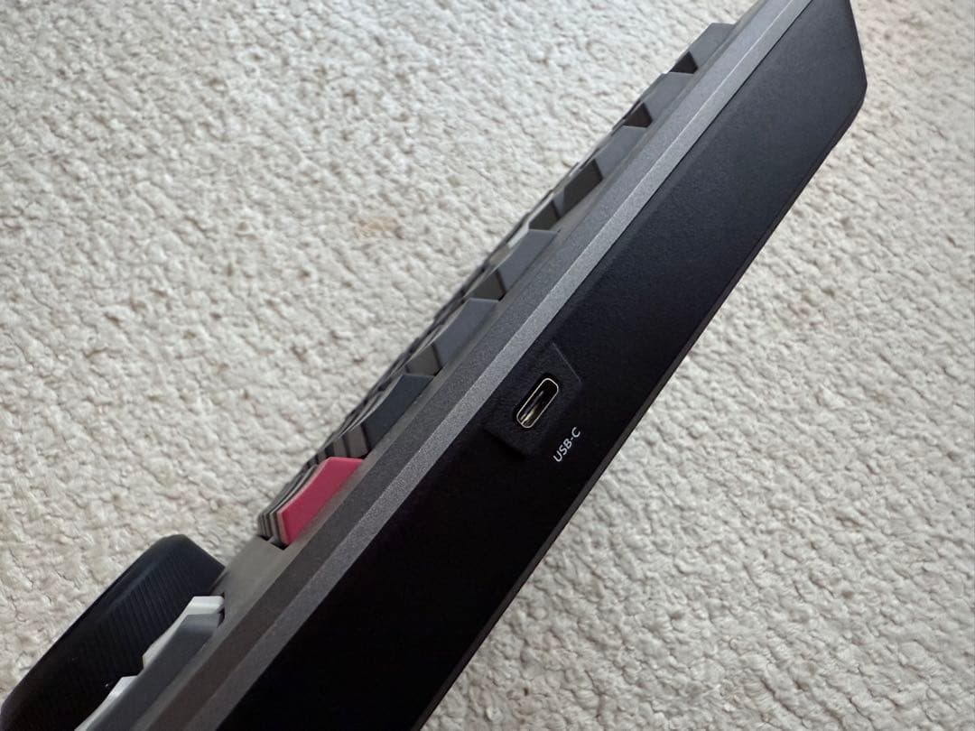 DaVinci Resolve Speed Editor 専用コントローラー