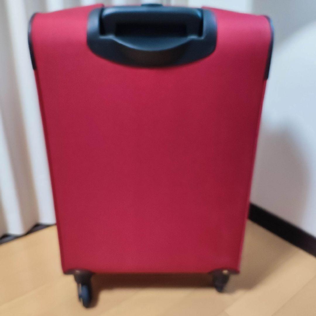   レッド キャリーケース 中型 トミーヒルフィガー