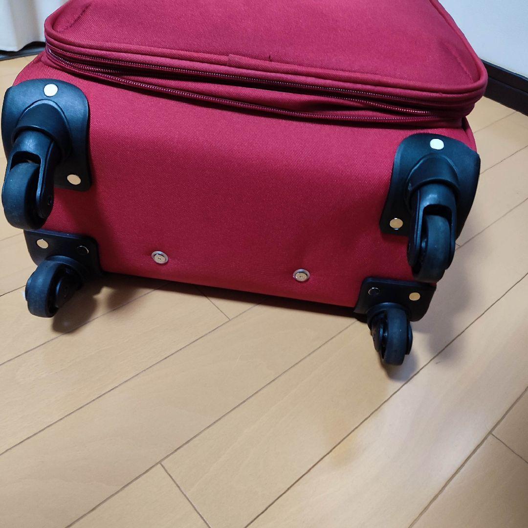   レッド キャリーケース 中型 トミーヒルフィガー