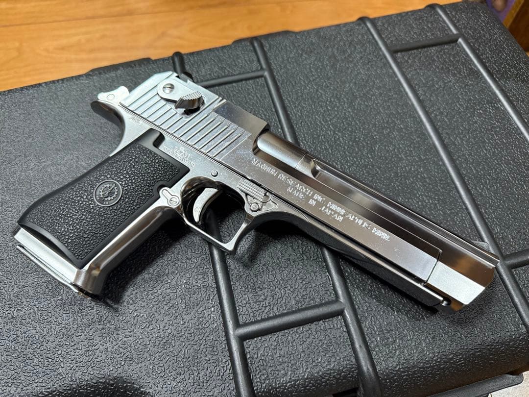 美品 東京マルイ デザートイーグル 50AE クローム ステンレス ABS樹脂製