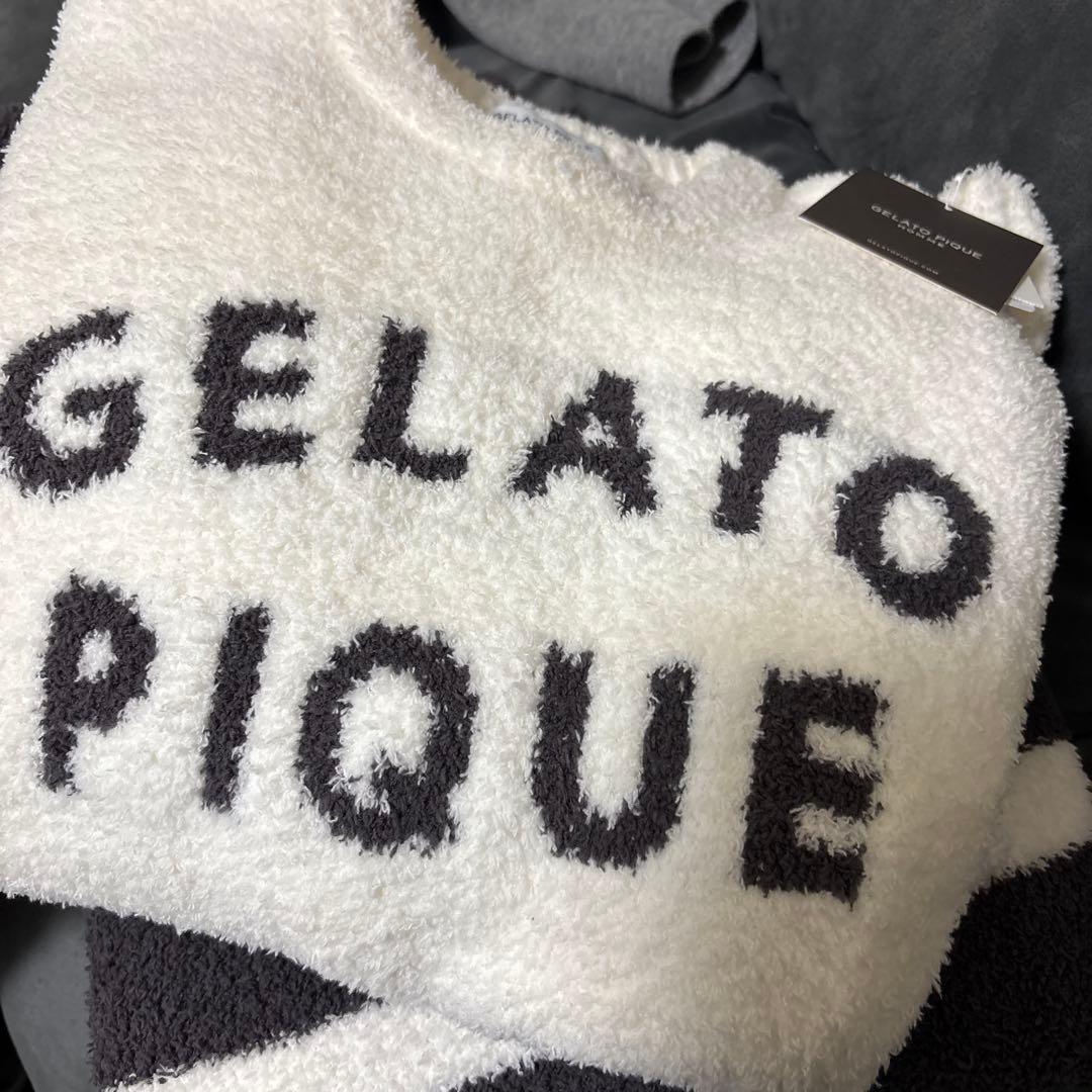 完売品ジェラートピケ パウダーロゴジャガードプルオーバー＆ロングパンツアイボリー