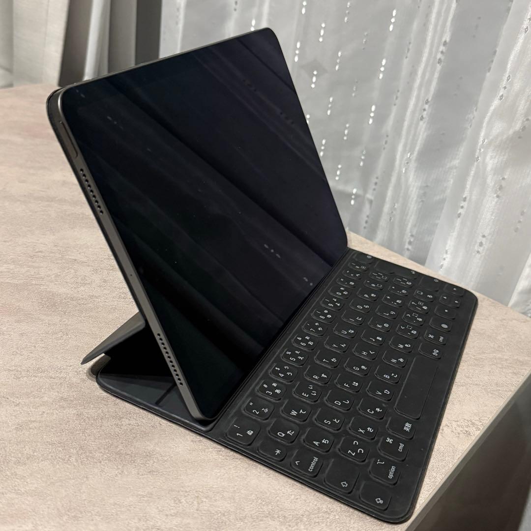 IPad Air 第5世代 256G WiFi smart keyboard付き