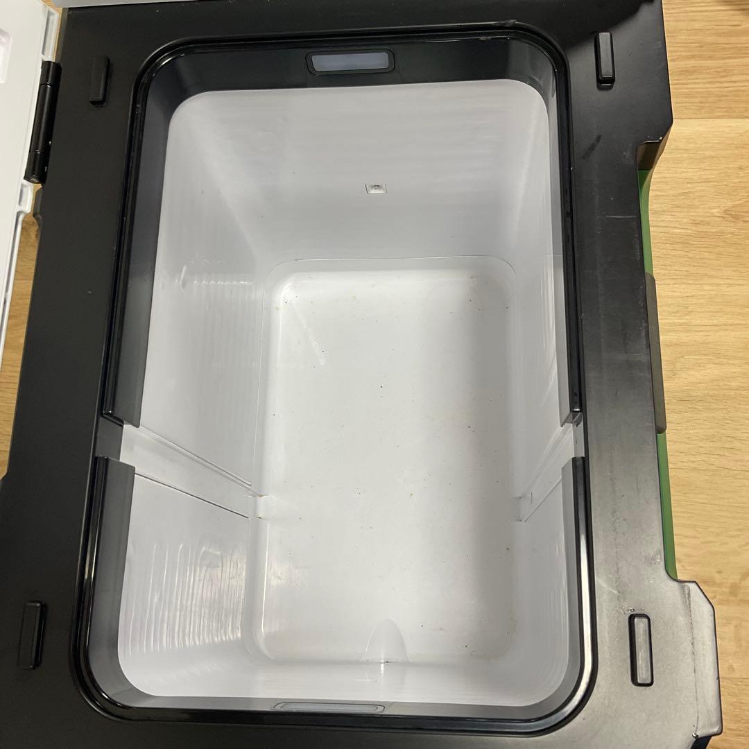 【しゅーへー】HIKOKI ハイコーキ コードレス冷温庫　UL18DB