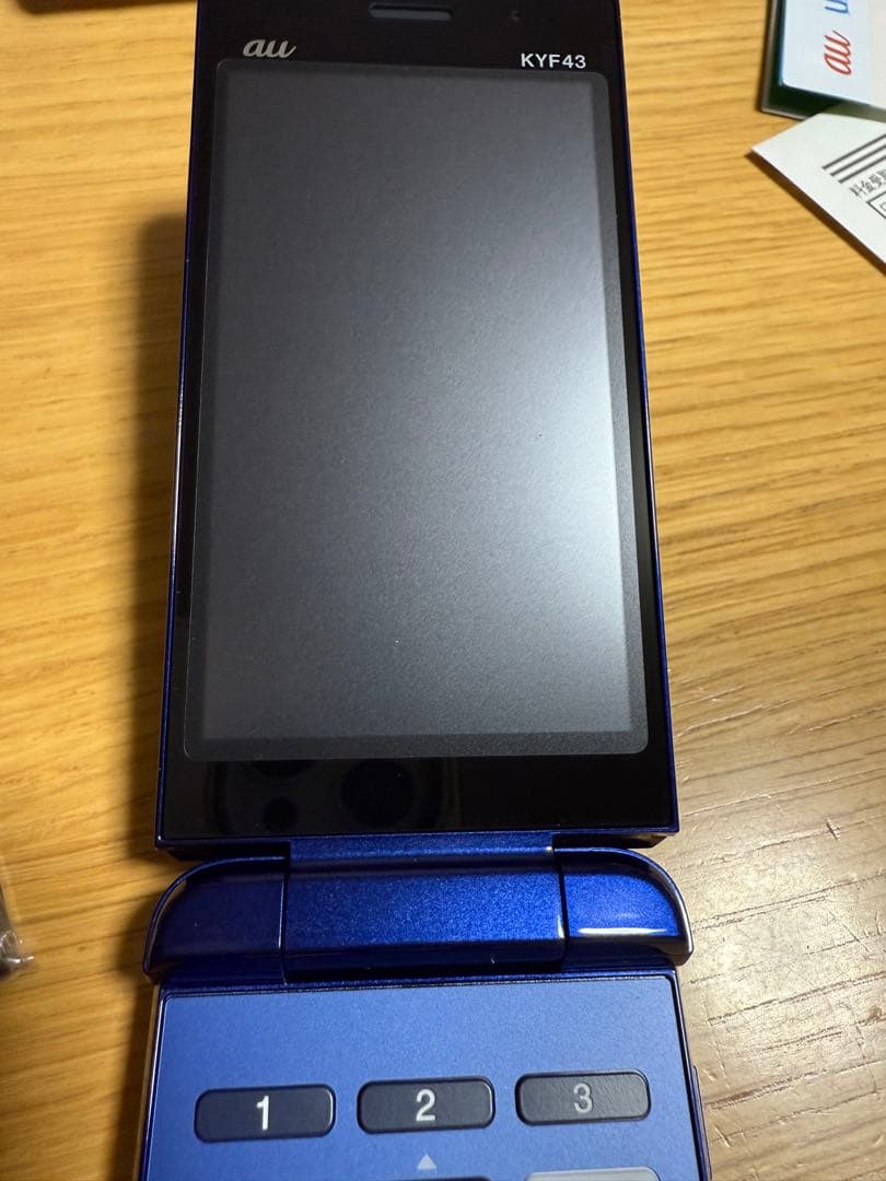 ※未使用※KYF43 au かんたんケータイ ネイビー　電池パック2個