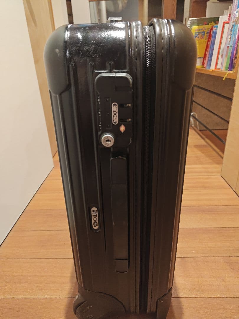 RIMOWA サルサ 黒 32l 33 35 機内持ち込みサイズリモワ