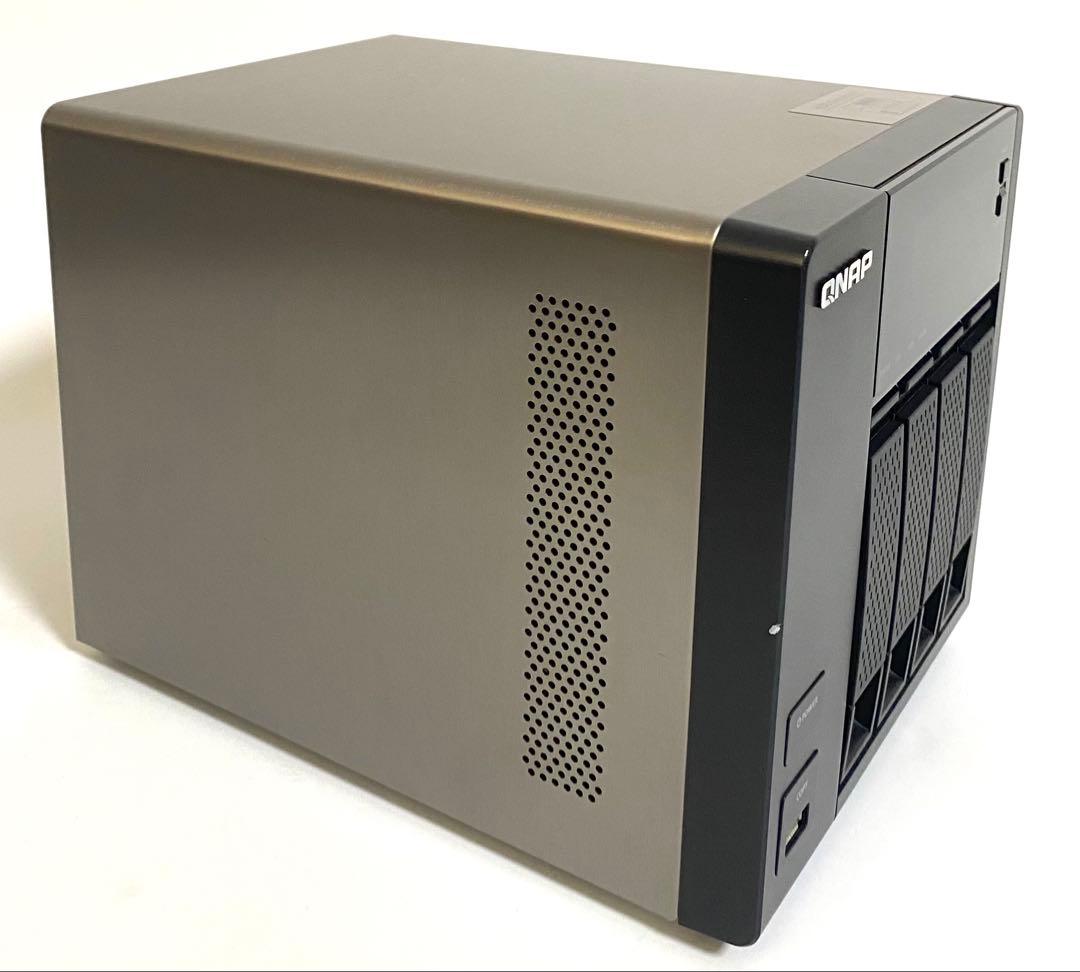 美品 QNAP キューナップ TS-419P II NAS サーバー HDD