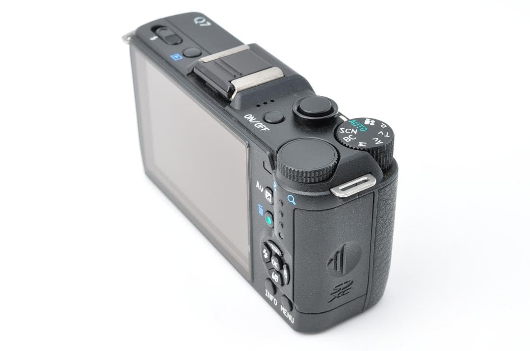 Pentax Q7 黒 02 & 06レンズ 2352ショット 元箱入 #95