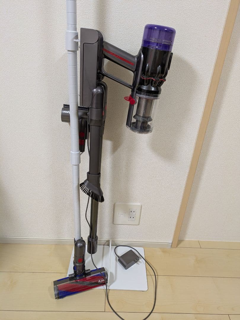 Dysonスティッククリーナー本体 紫色と黒