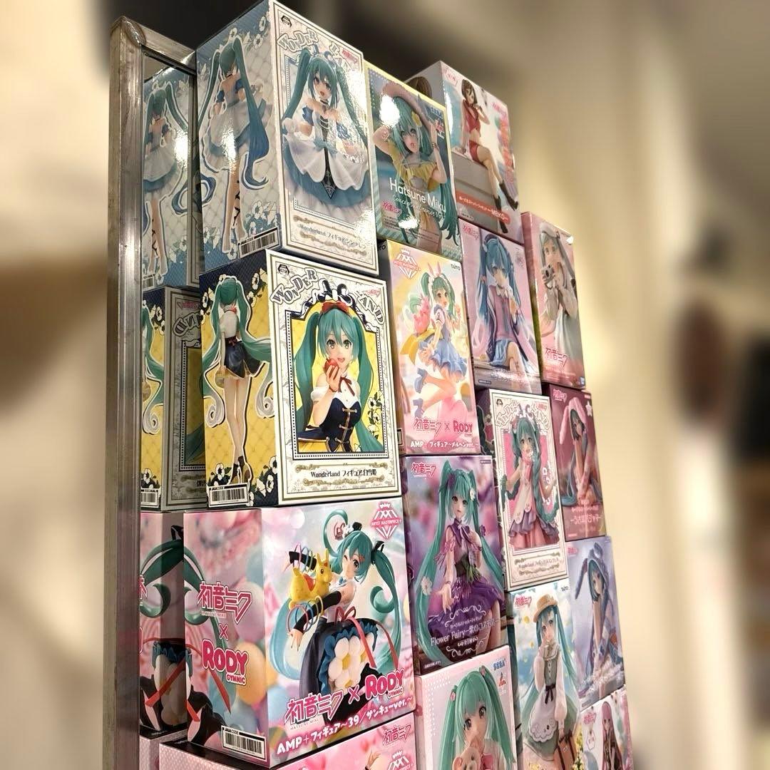 クリスマス1日間限定SALE！フィギュア 初音ミク 巡音ルカ 他… まとめ売り