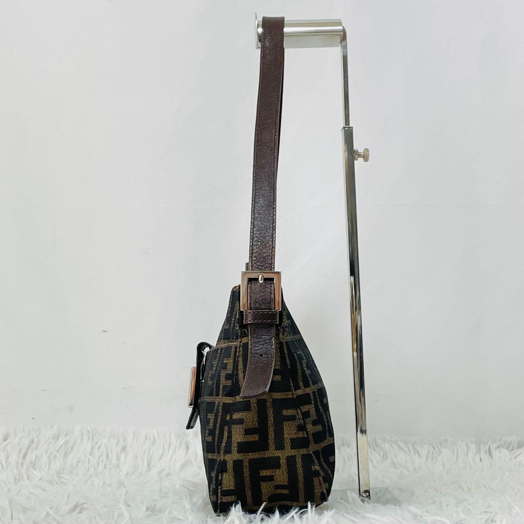 フェンディ　マンマバケット　ハンドバッグ　ショルダーバッグ　ズッカ柄