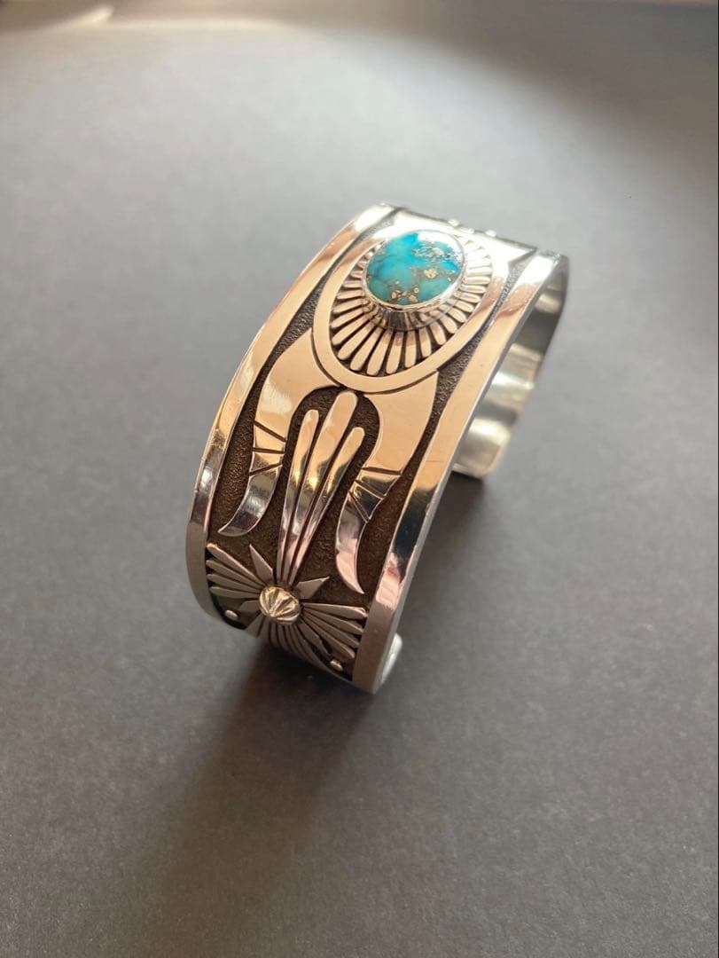 Howard Nelson ハワードネルソン　navajo バングル