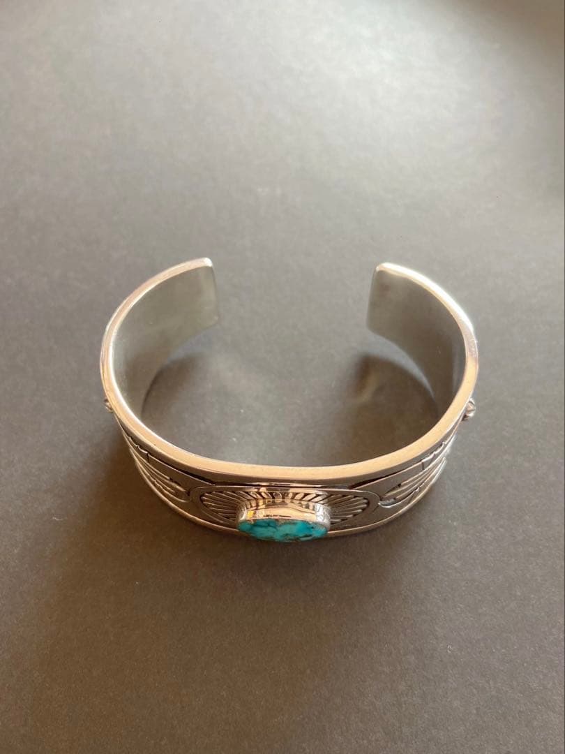 Howard Nelson ハワードネルソン　navajo バングル