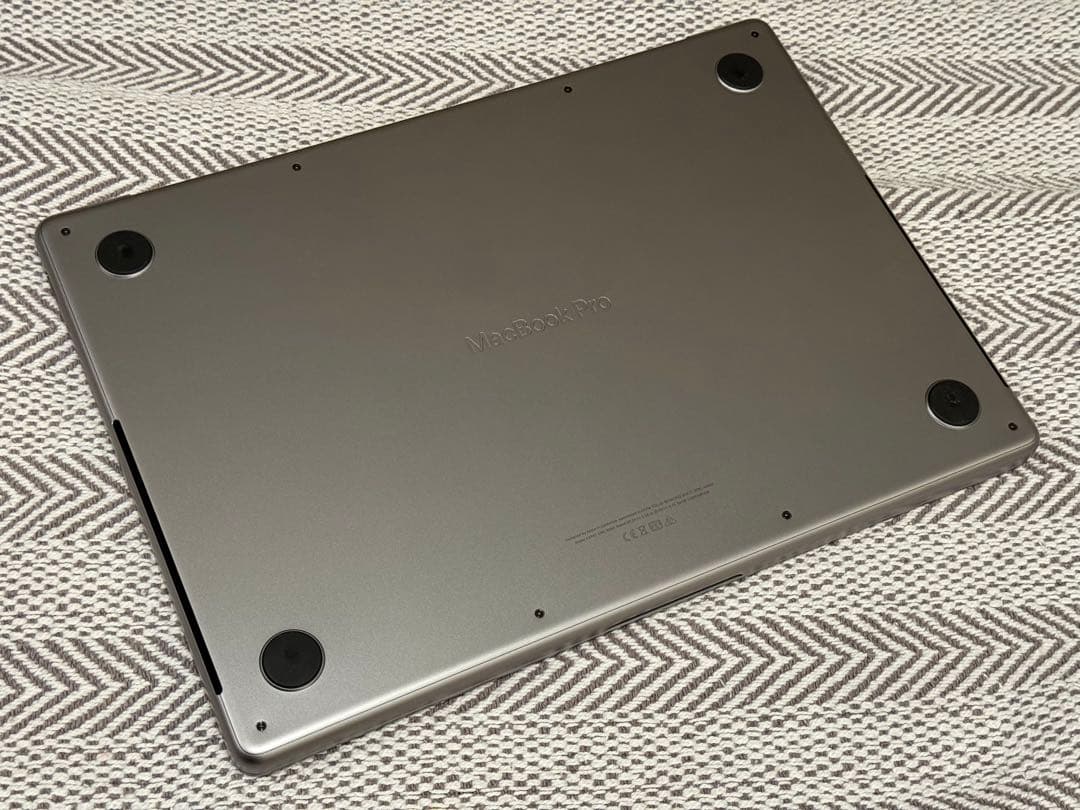 MacBook Pro M1 14インチ 16GB 512GB FKGP3J/A