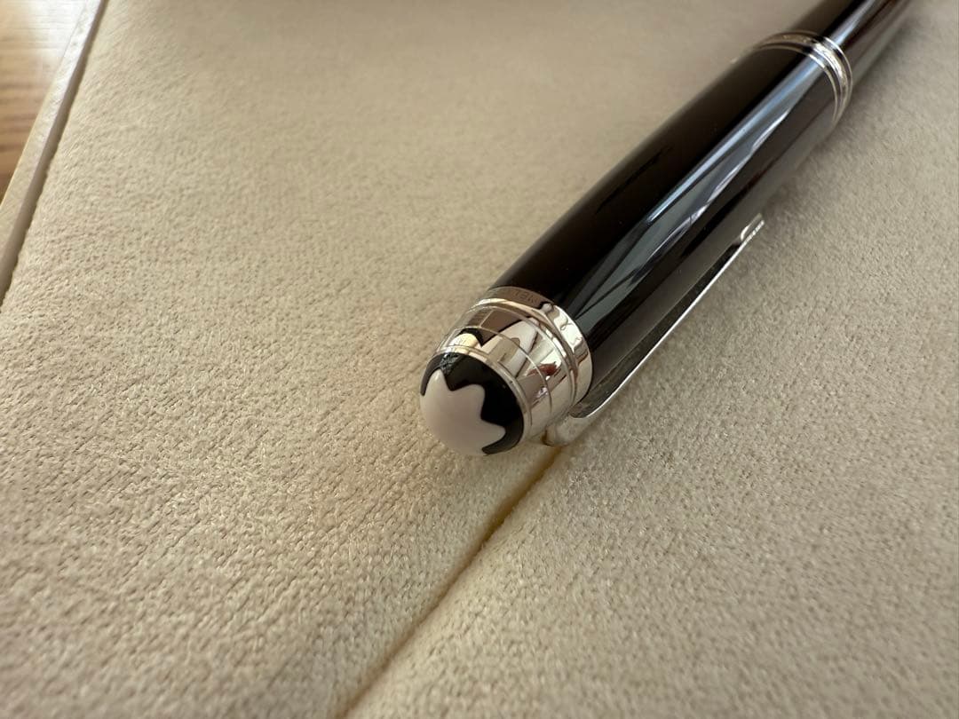 Mont Blancモンブラン ユニセフコレクション