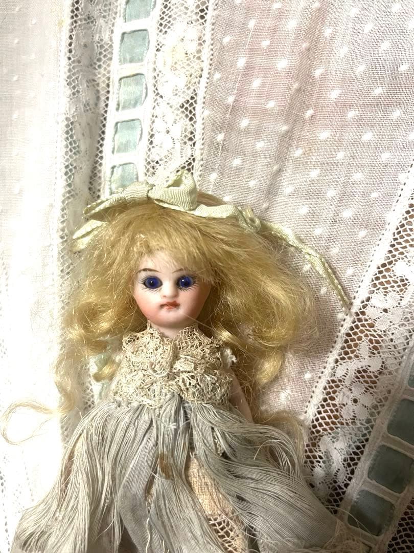 期間限定お値下げ　フレンチミニョネット　アンティーク　ドール　ビスクドール