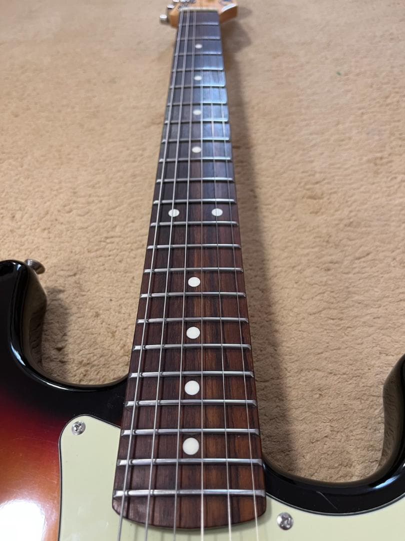 笑うギター！マグナムロック付 MAVIS MST-800