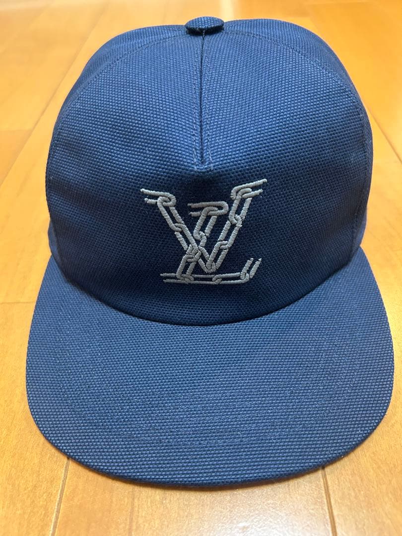 Louis Vuitton ベースボールキャップ ネイビー LVロゴ 刺繍　M