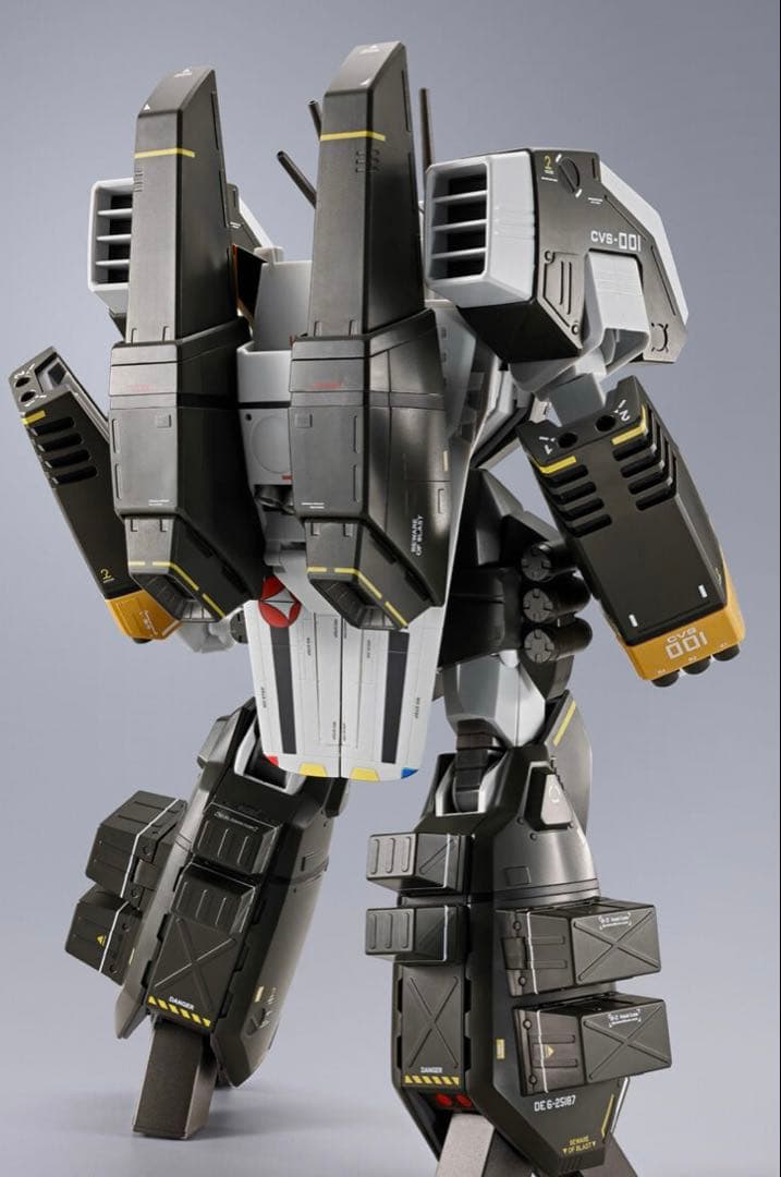 DX超合金 VF-1S アーマードバルキリー（ロイ・フォッカースペシャル）　新品