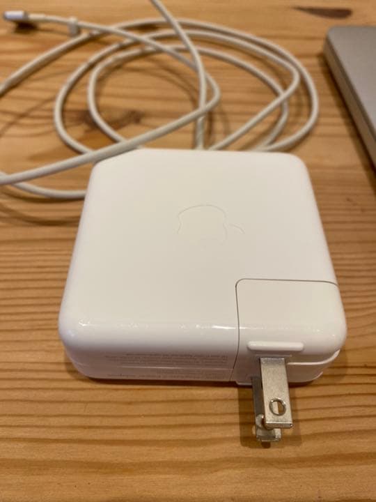 スマホ・タブレット・パソコン APPLE MacBook Pro ME865J/A