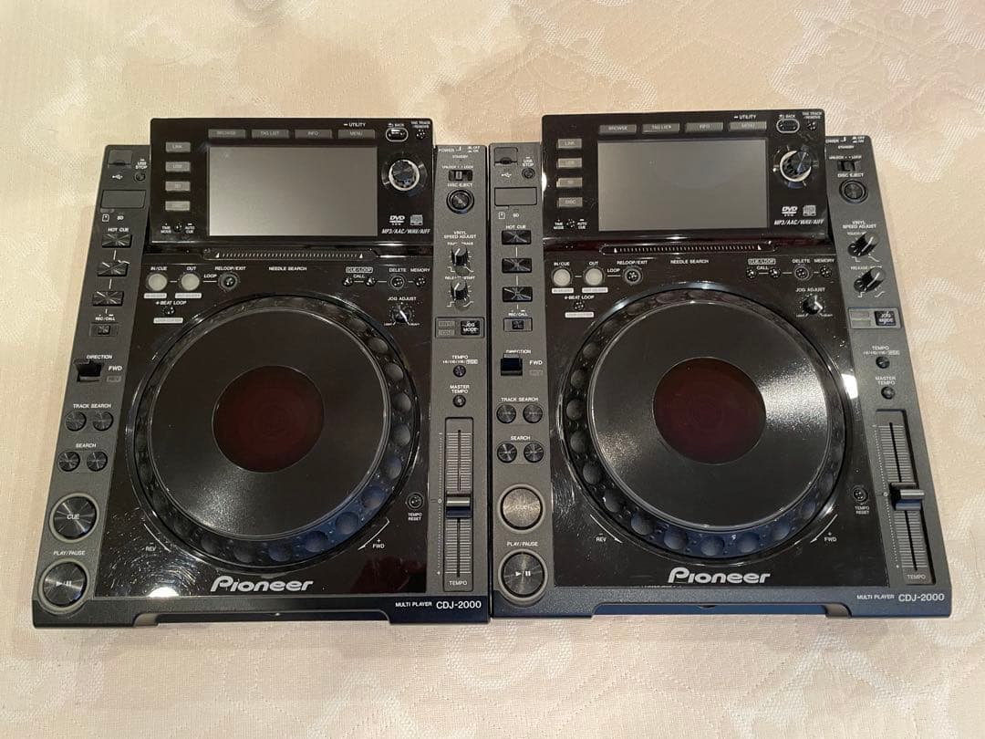 Pioneer CDJ-2000 2台セット（ハードケース付）