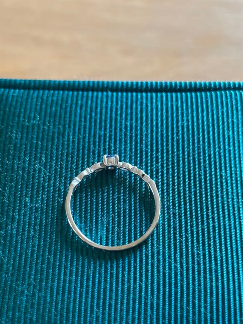 ビズー bizoux ジュリ　9号　タンザナイト　ホワイトゴールド　10金