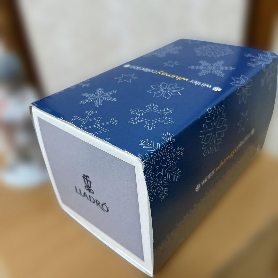 リヤドロ　雪合戦　女の子　フィギュア 陶器製 箱付き　未使用品