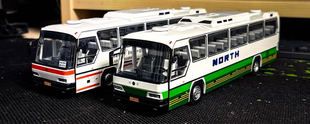 2台セットミニカー　1/64 ハイウェイバス　観光バス