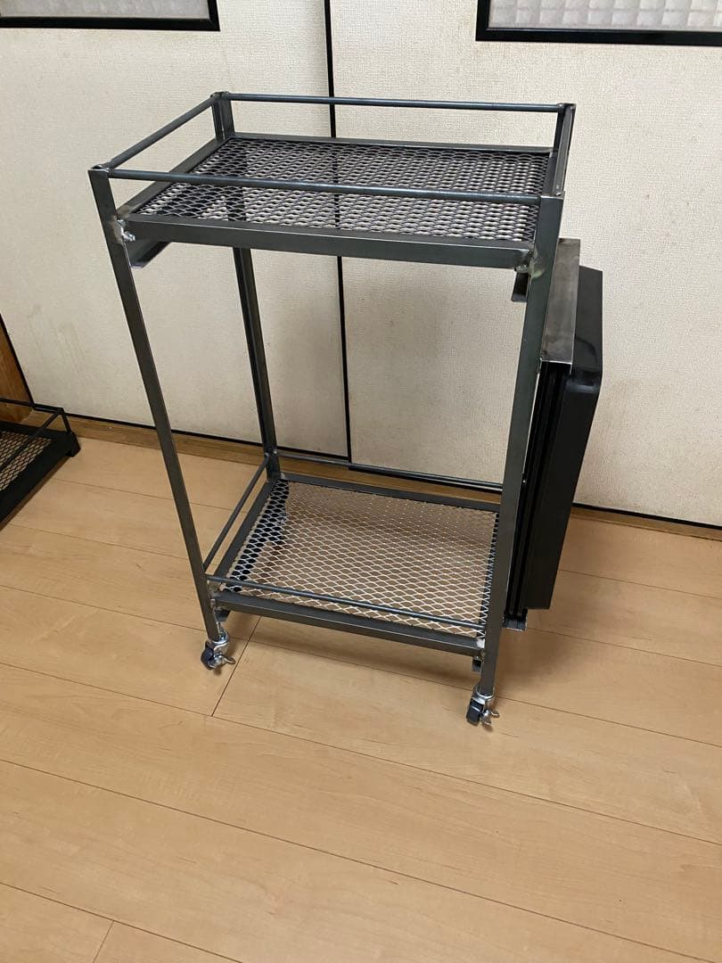 アイアンシェルフ　植物棚　インダストリアル 多肉植物　アガベ