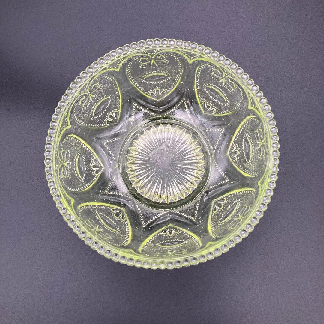 ウランガラス　鉢