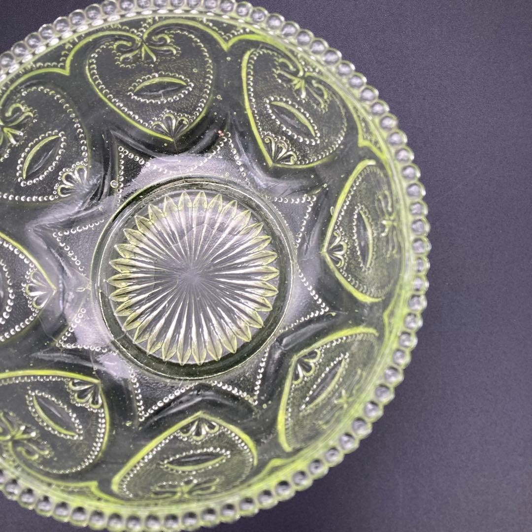 ウランガラス　鉢