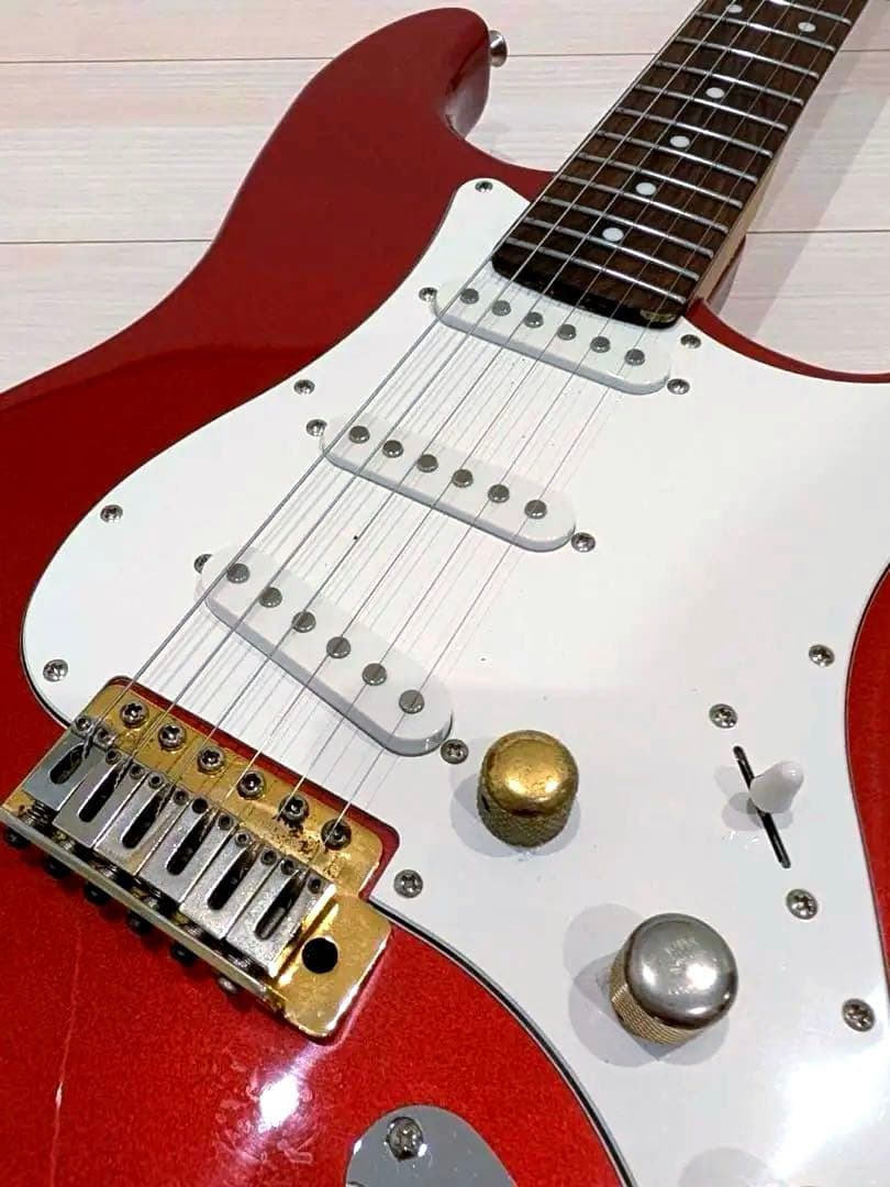 BUSKER’S BST Stratocaster Red llic