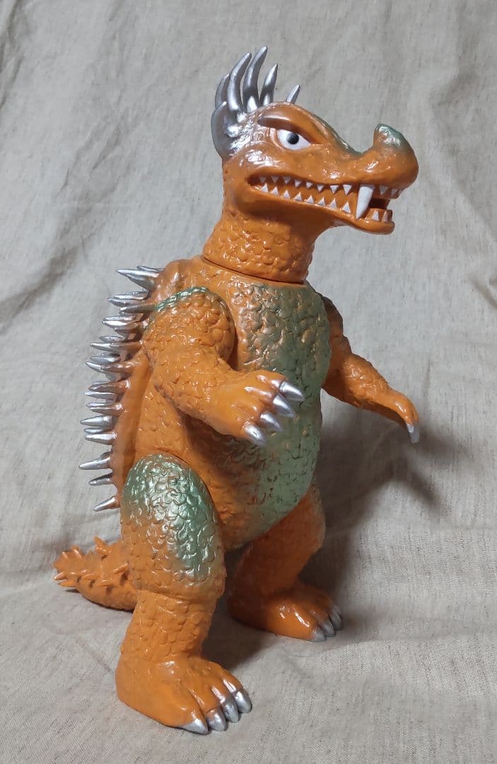 マーミット ビニパラ 初代アンギラス