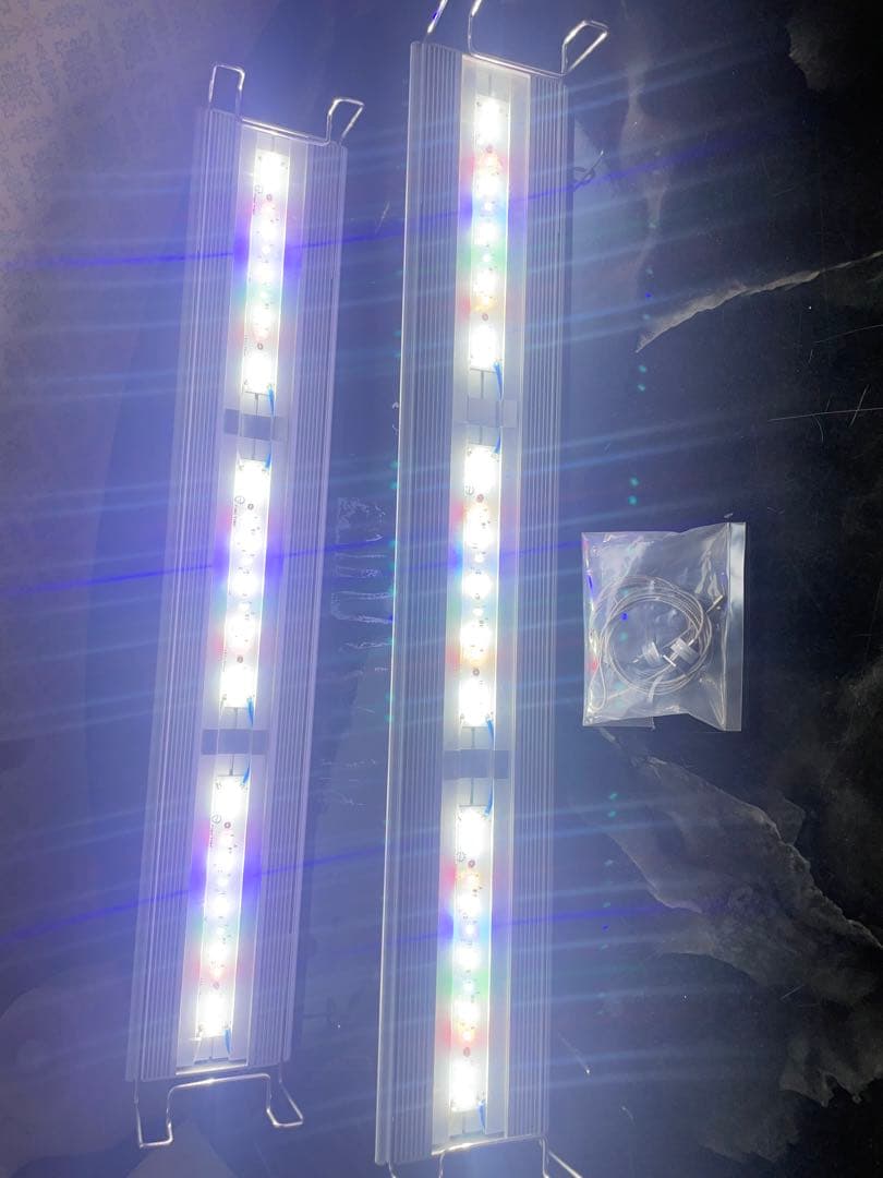 アクロ　トライアングル　グロウ　LEDライト 60cm 用 2本セット