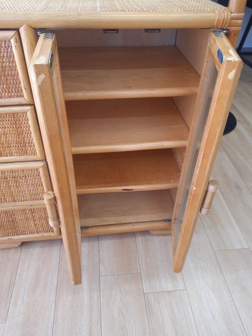 ナチュラルラタンキャビネット